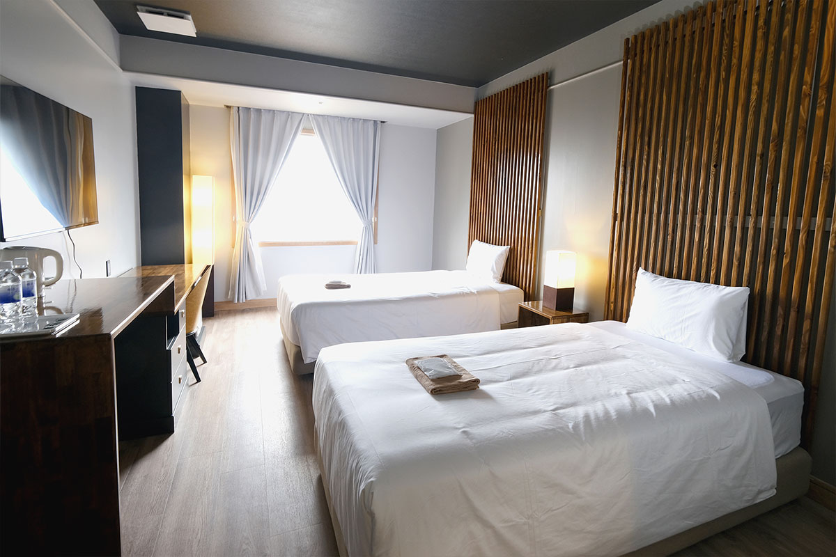 Premium Deluxe Twin Room KEF10292 resize